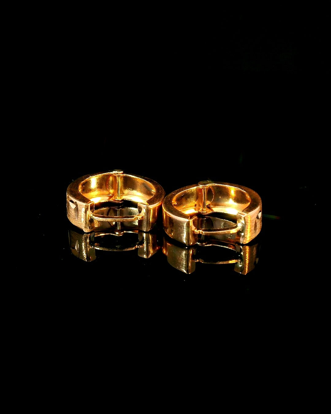 Rose Huggie Set