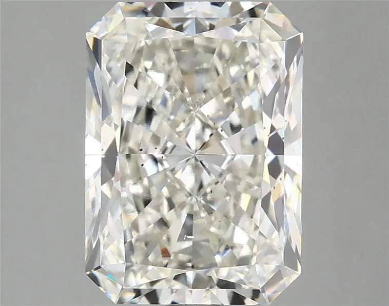 2.97ct Radiant Lab Grown Diamond (Colour G, Clarity SI1, IGI Certified)
