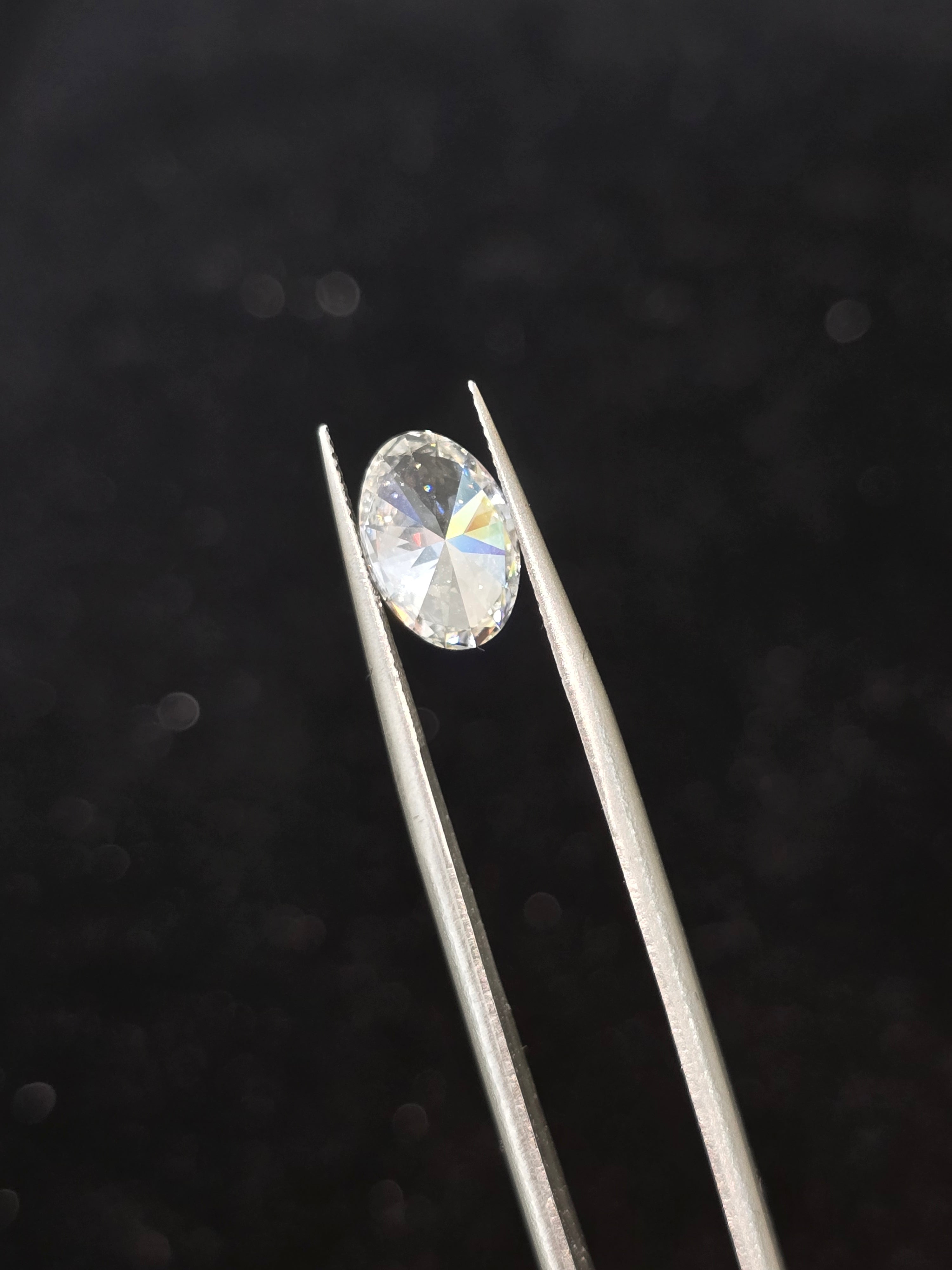 Oval (VS1-F) 2.41ct Lab Grown Diamond – IGI Certified