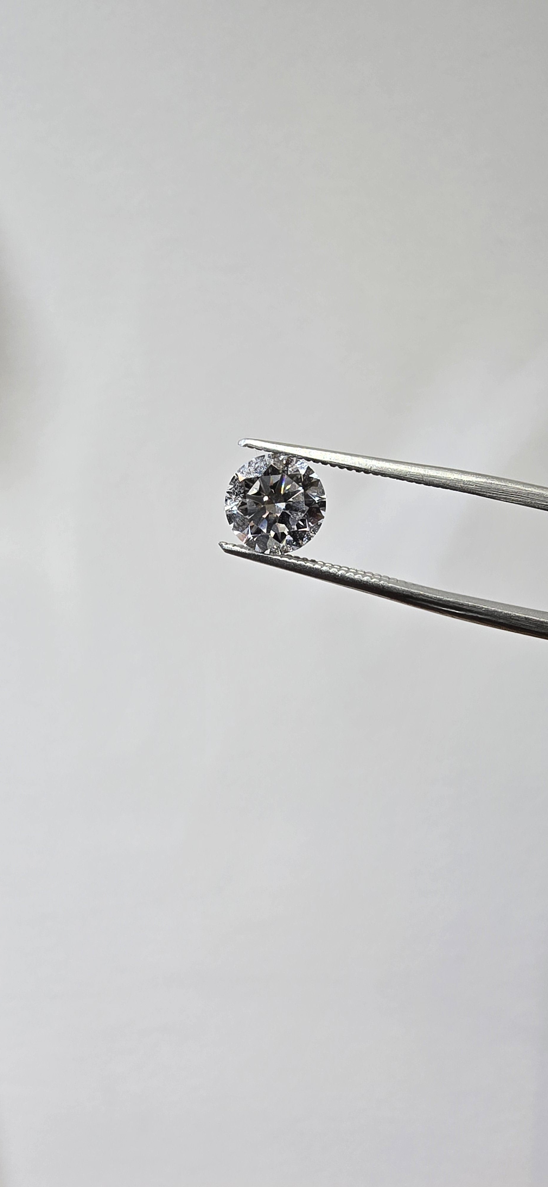 Round (VVS2-D) 1.46ct Lab Grown Diamond – IGI Certified