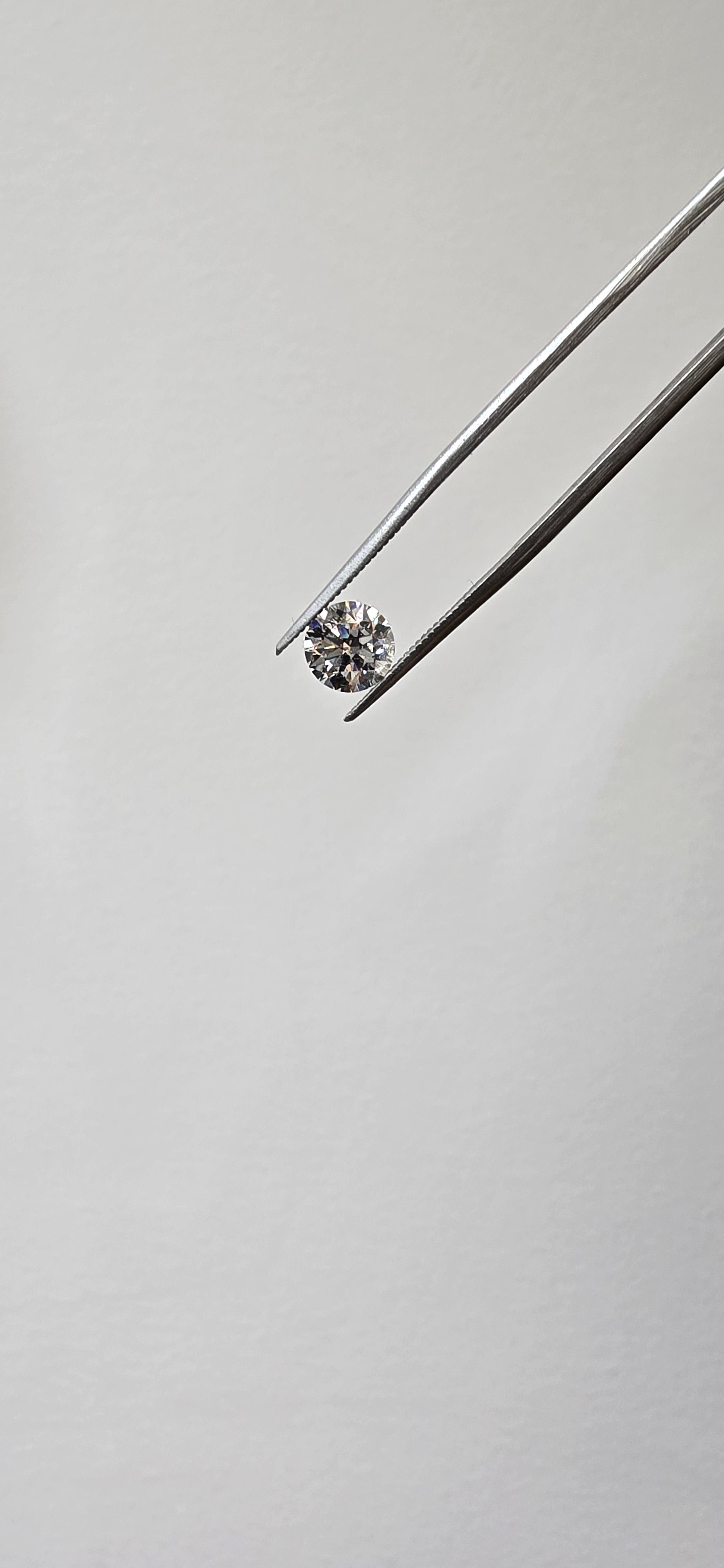 Round (VVS2-D) 1.06ct Lab Grown Diamond – IGI Certified