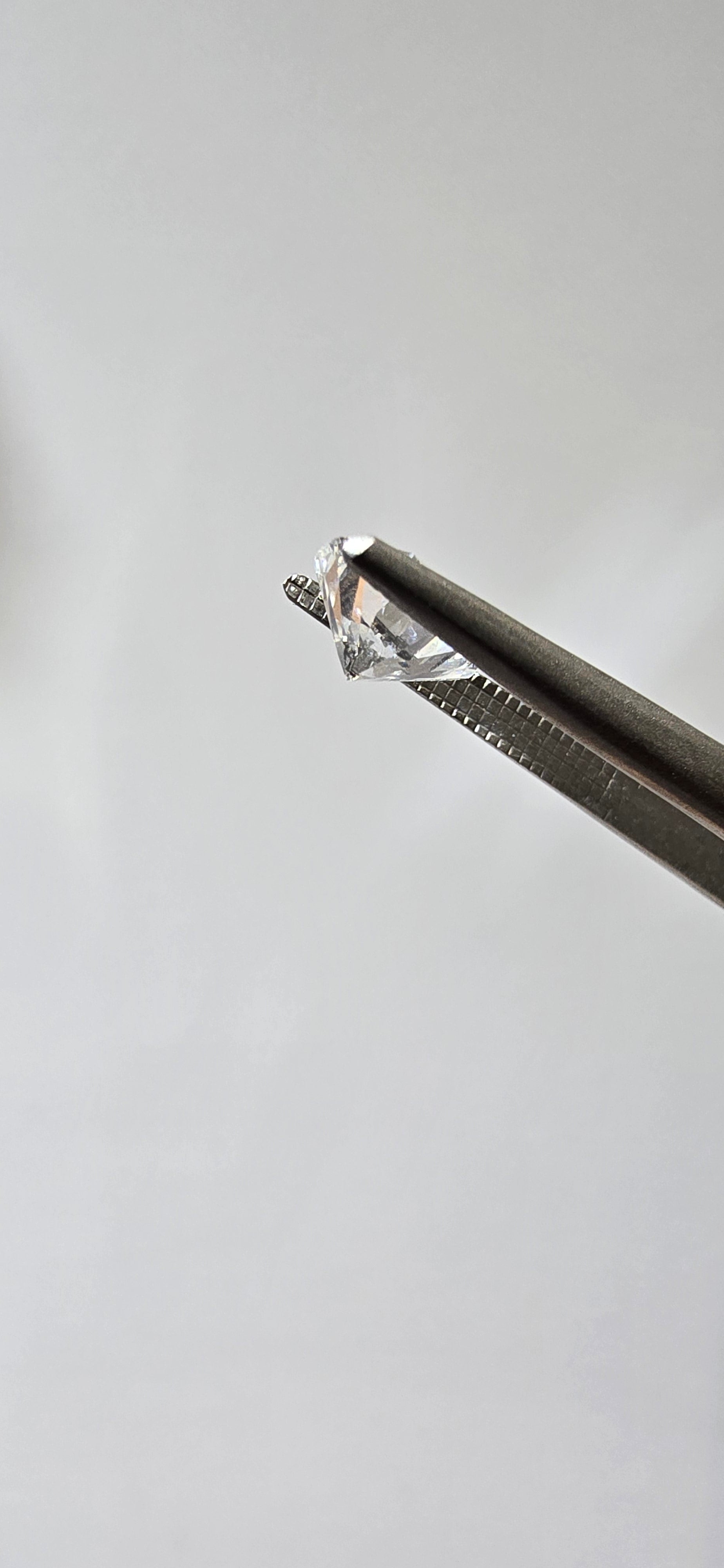 Round (VVS2-D) 1.46ct Lab Grown Diamond – IGI Certified