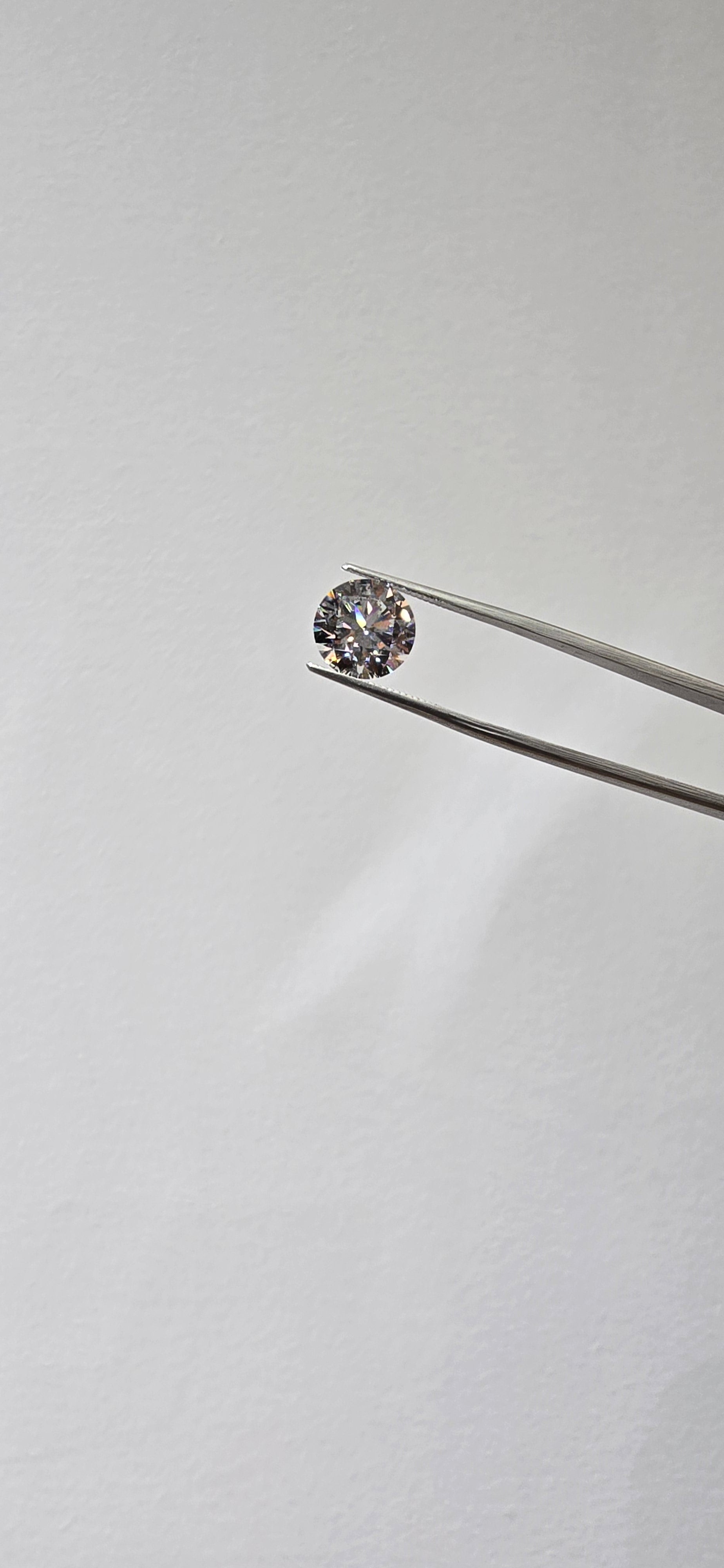 Round (VS1-H) 3.11ct Lab Grown Diamond – IGI Certified