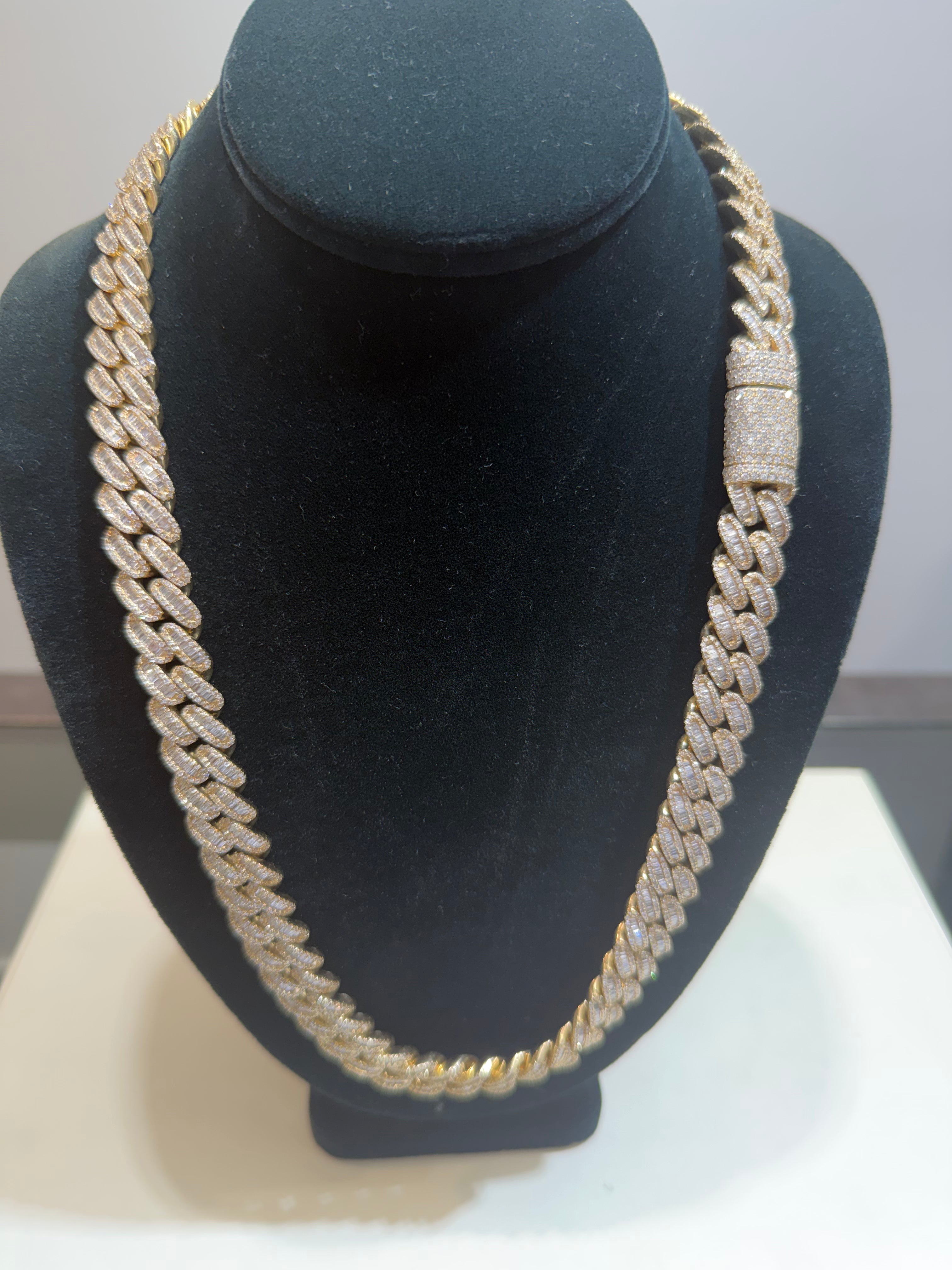 14k baguette diamond chain 255gram NATURAL